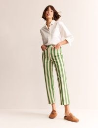 Boden Striped Straight Jeans in Green & Ivory Stripe – women’s cropped striped jean