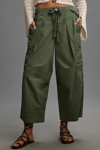 Pilcro Slouchy Tapered Woven Trousers in Dark Green – women’s tie waist cargo trouser – womens relaxed utility pants
