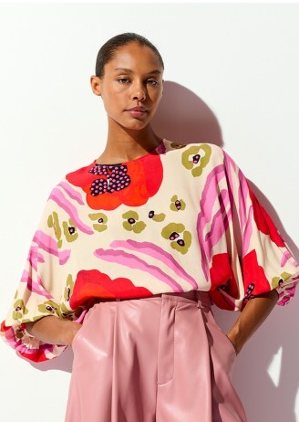 ESSENTIEL ANTWERP FLOWER POWER PUFF SLEEVE TOP in COMBO1/WHITE / floral puffed sleeved tops - flipped
