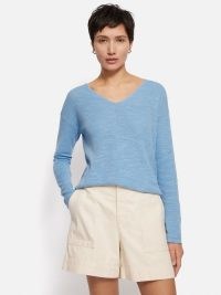 Jigsaw Linen Cotton V Neck Jumper in Blue – women’s slim fit spring jumpers 2024