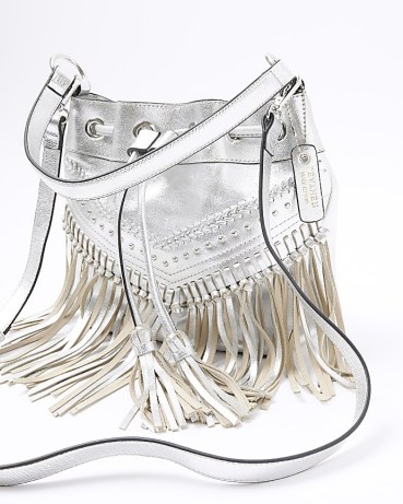 RIVER ISLAND Silver Leather Fringe Hem Shoulder Bag / shiny metallic boho bags / bohemaian fringed handbag - flipped