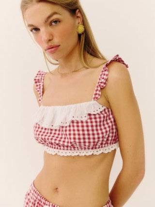 Reformation Romee Cropped Top in Red Gingham / checked vintage style crop tops / retro summer fashion
