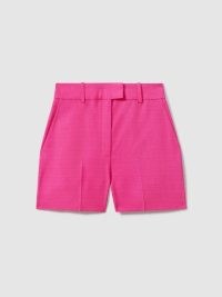 REISS HEWEY TAILORED TEXTURED SUIT SHORTS in PINK
